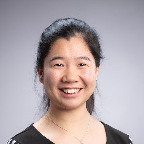 Mengzhu Yan profile-picture photograph