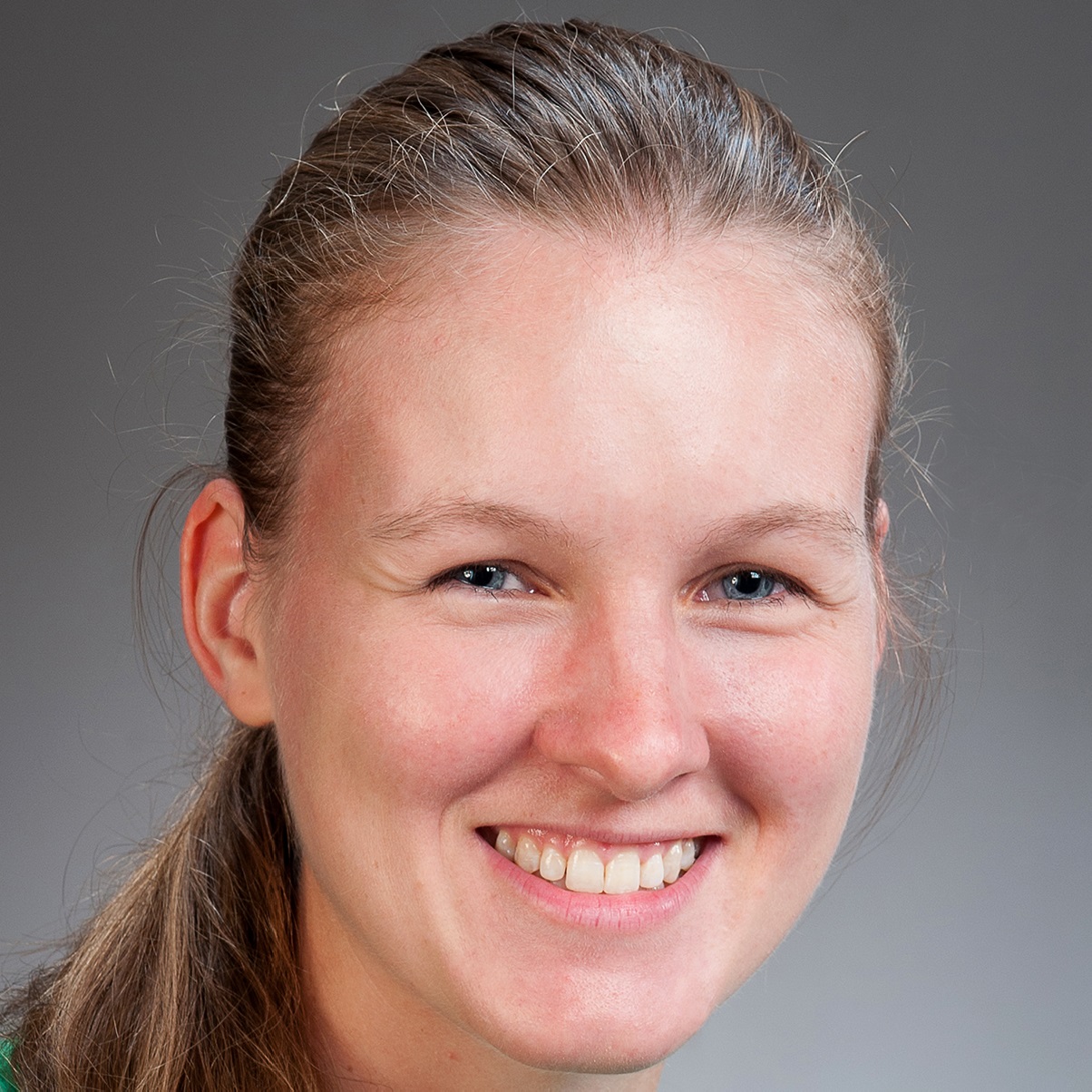 Maren Preuss profile-picture photograph