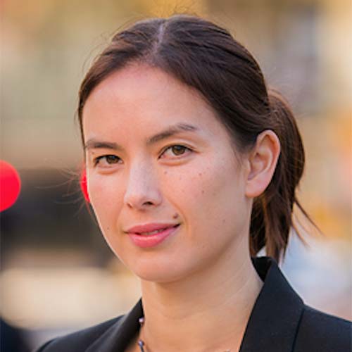 Dr Isabelle Sin profile-picture photograph