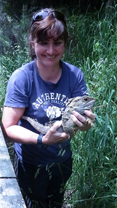 Nicky Nelson with tuatara at Zealandia