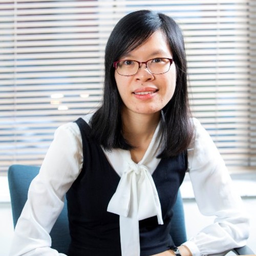 Yen Dang profile-picture photograph