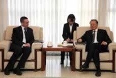 Neil Quigley and Wei Jianguo