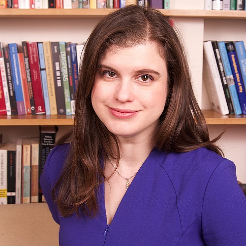Barbara Lauriat profile-picture photograph