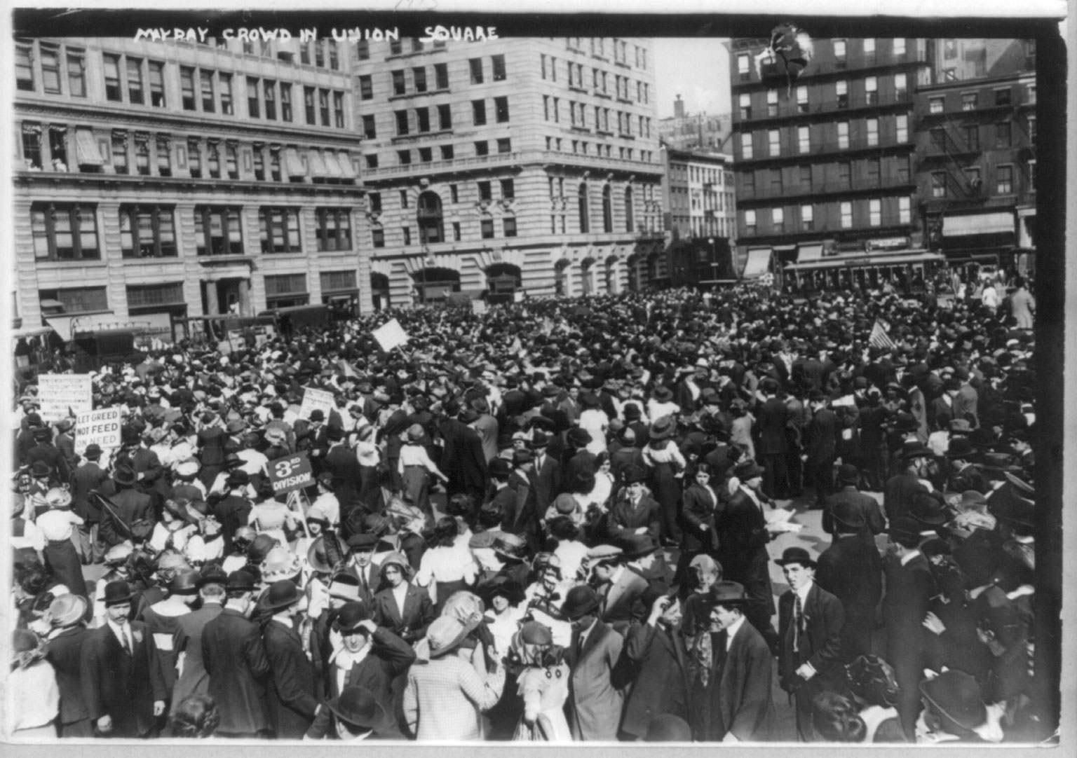 Union Square busy with people