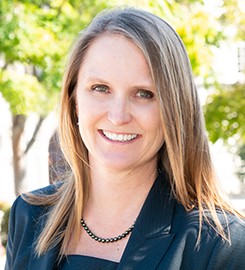 Lisa Ramsey profile-picture photograph