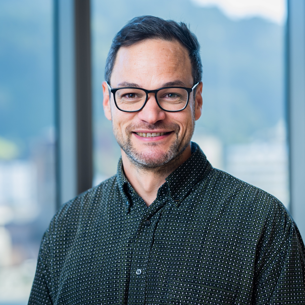 Dr Jesse Pirini profile-picture photograph