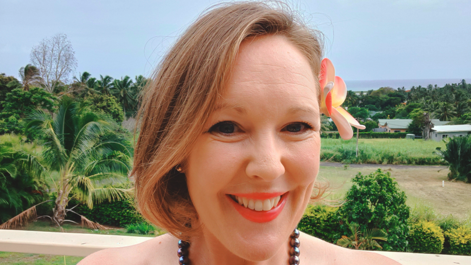 Louise Yarrall Louise Yarrall at home in the Cook Islands