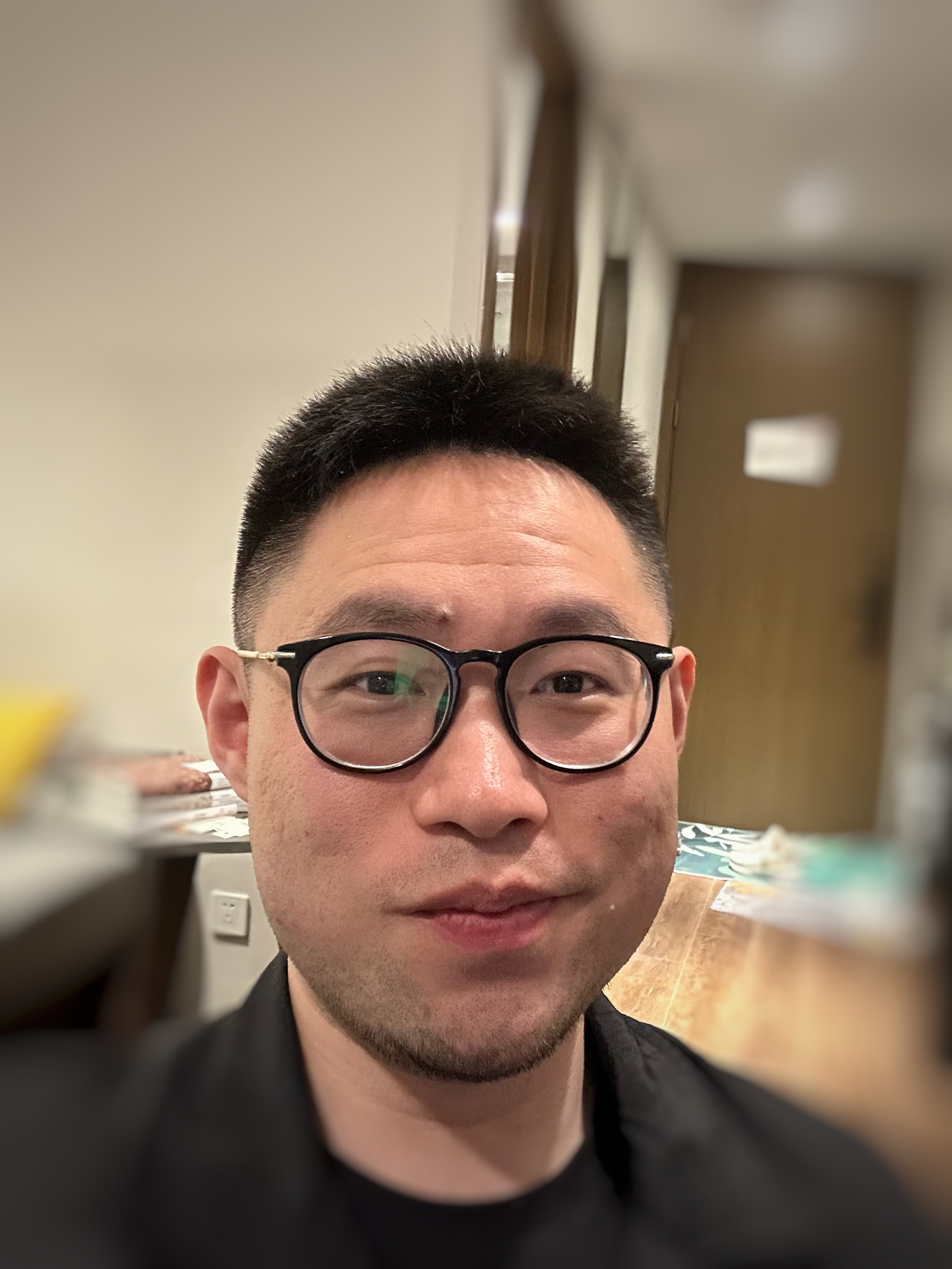 Rui Sun profile-picture photograph