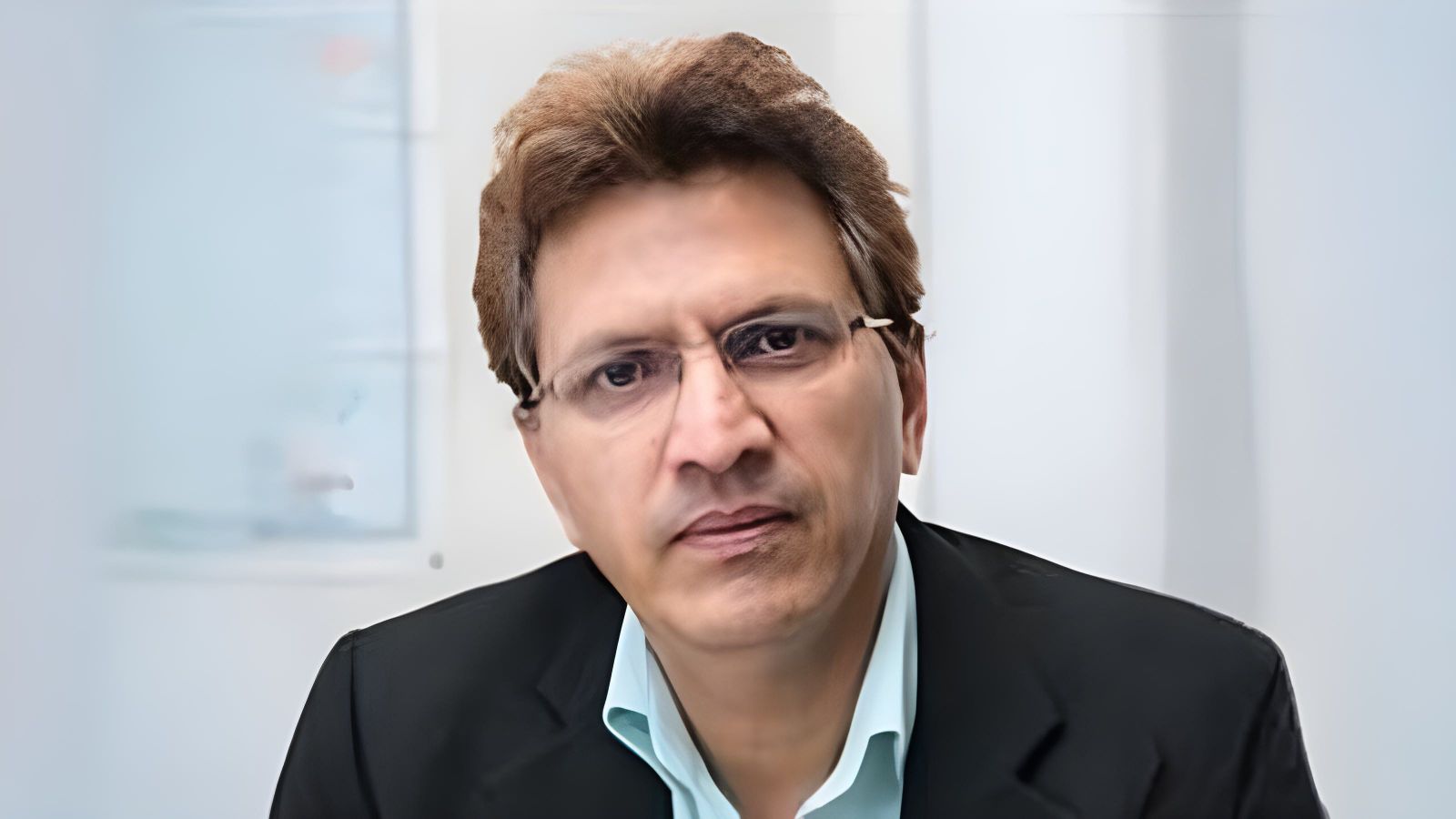 Image of Dr Revti Raman