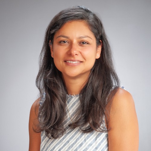 Yeliz Karanfil profile-picture photograph